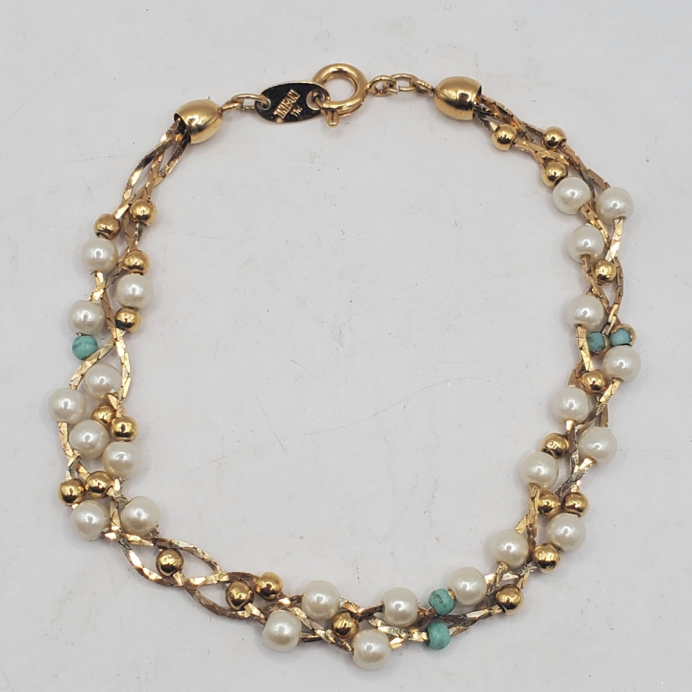Trifari TM Gold Tone Bracelet Faux Pearls 1980 Vintage